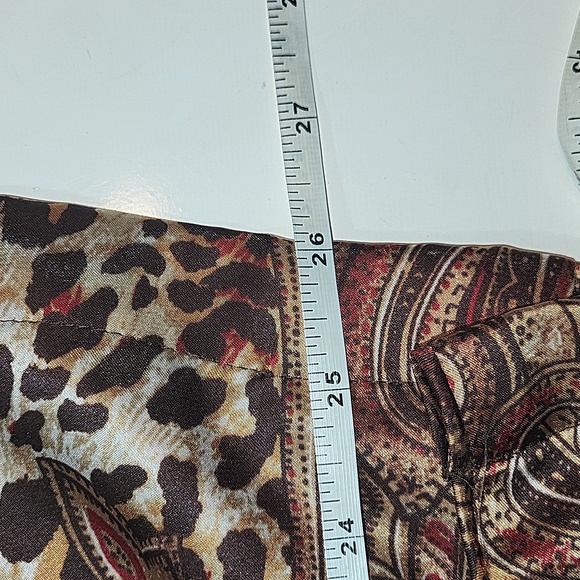 COPY - Morgan Taylor Intimates 2 Piece Pajama Set (M) - Picture 13 of 16